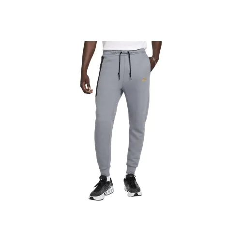 Nike Sportswear Tech Fleece Track Pants