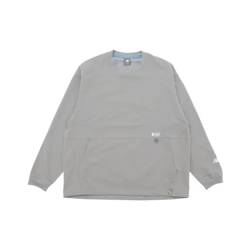 Hoodies & Sweatshirts