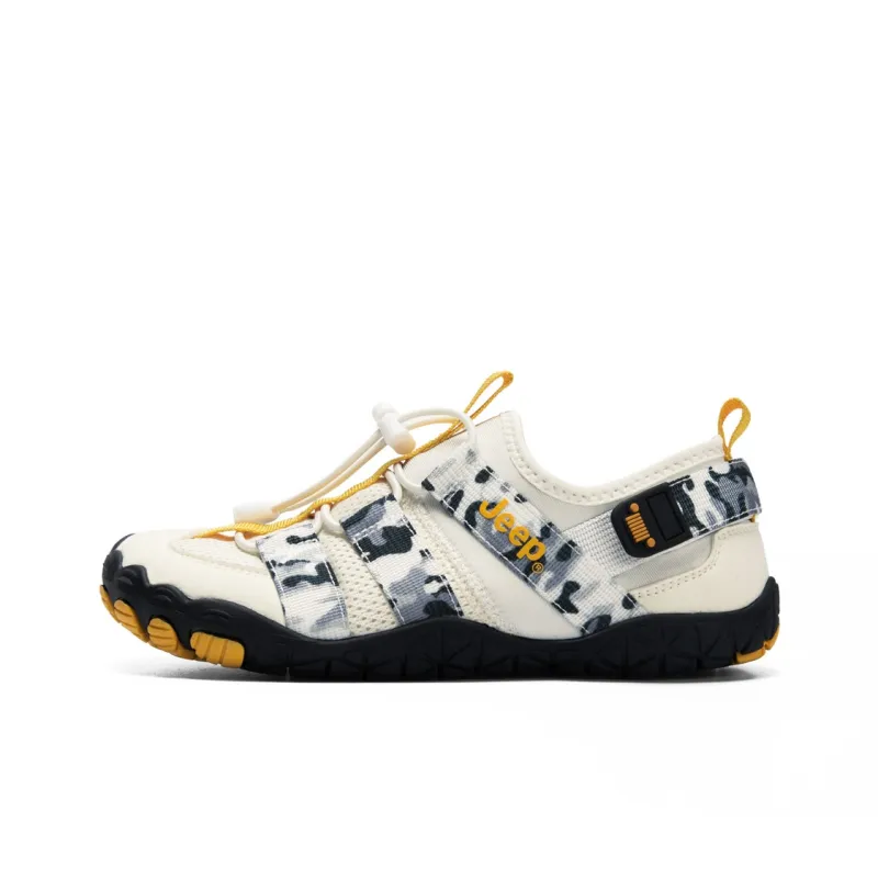 Jeep Low Top Running Shoes Women's-0