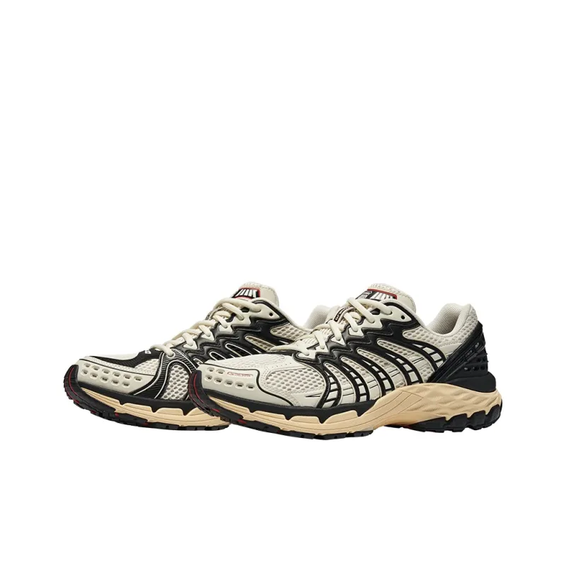 KSWISS Low Top Chunky Sneakers Unisex Ecru-1