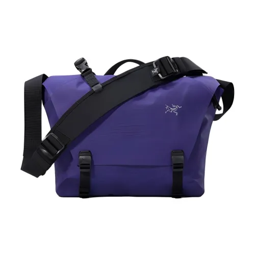 Arcteryx GRANVILLE Nylon Messenger Bag, Crossbody Bag, Shoulder Bag Regular Unisex Rhythmic Purple