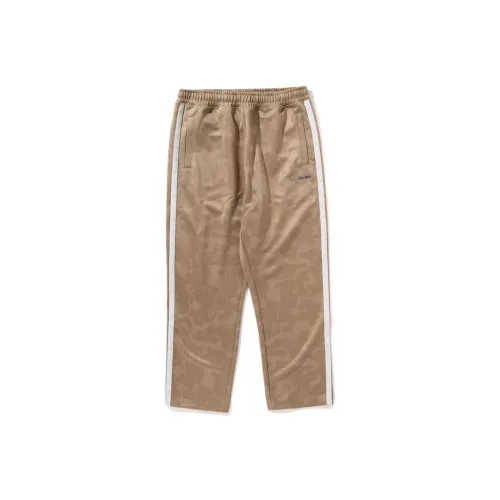 A BATHING APE Logo patterned Sweatpants