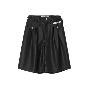 KIMHEKIM SS24 VEGAN LEATHER TWO POCKET SHORTS Casual Shorts Unisex BLACK/Black