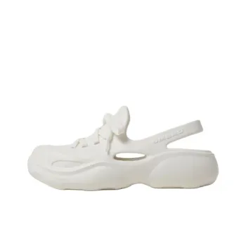 Umbro Anti Slip Wear Resistant Low Top Casual Shoes Unisex White