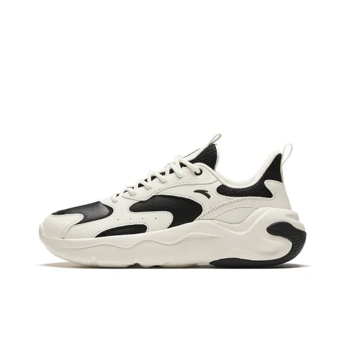 Anta Life Collection Anti Slip Wear Resistant Low Top Chunky Sneakers Women's Black White