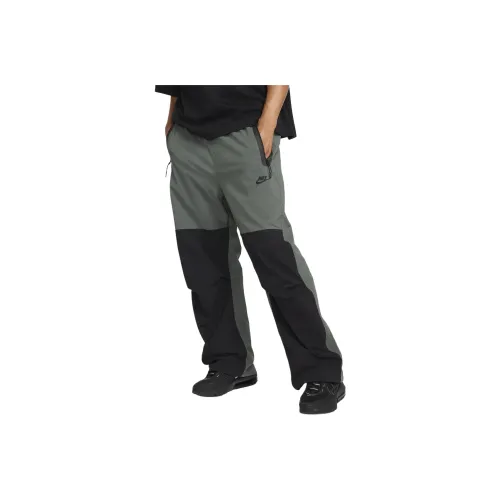 Nike Tech Men's Woven Oversized Pants
