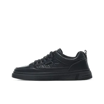 Warrior Wear resistant, Lightweight, Breathable, And Non slip. Low Top Casual Shoes Men's Black