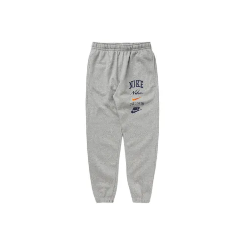 Nike Club Fleece Track Pants