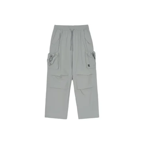 MLB Basic New York YankeesGofcore Cargo Pants Unisex Light Gray