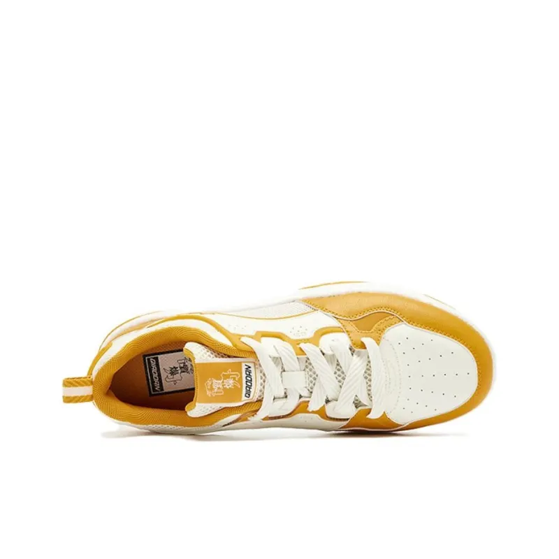 QIAODAN Wear resistant And Lightweight Low Top Skateboard Shoes Men's White Yellow-3