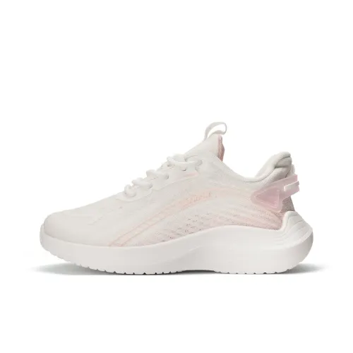 WARRIOR unlined Shoes Women's Low Top Beige Pink
