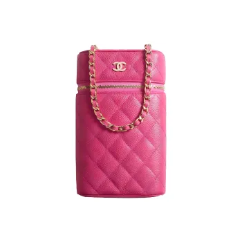 CHANEL Clutches