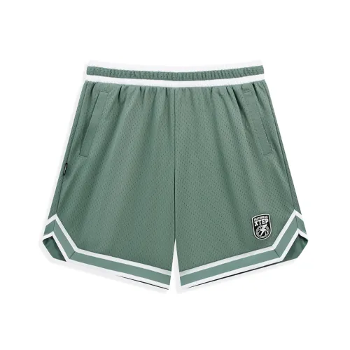 XTEP Casual Shorts Men's Bamboo Green