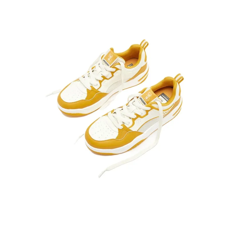QIAODAN Wear resistant And Lightweight Low Top Skateboard Shoes Men's White Yellow-2