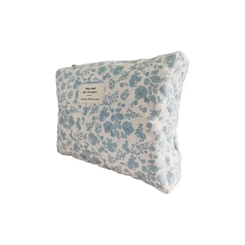 Sweet Pillow House Instagram Style Large Capacity Quilting Floral Portable Handheld Good Looking Makeup Bags