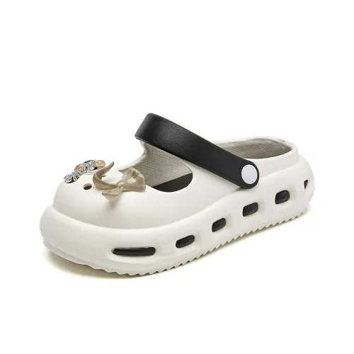 La Chapelle Clogs Women's White