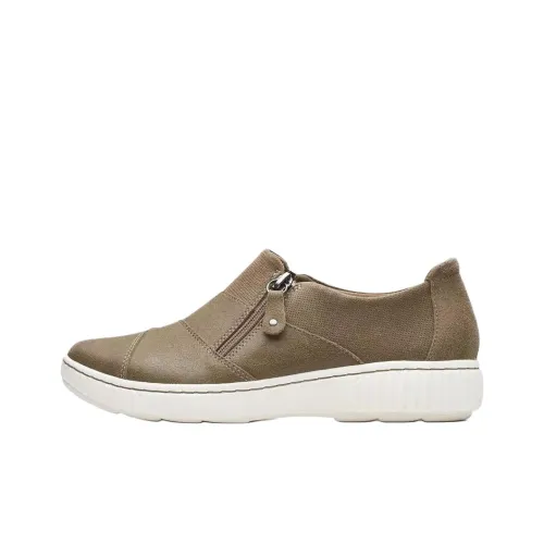 Clarks Caroline Grace Abrasion Resistant Low Top Casual Shoes Women's Olive