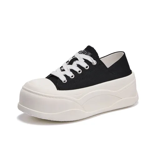 La Chapelle Cushioning, Slip Resistant, And Abrasion Resistant Low Top Casual Shoes Women's Black