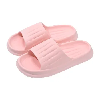 It is still known that it is Slippers / Home Slippers