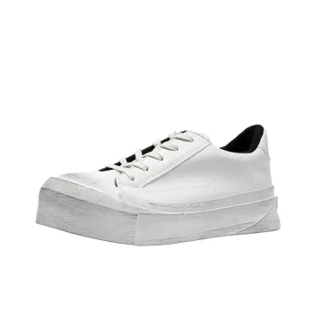 HELIOT EMIL Low Top Skateboard Shoes Men's White/Black