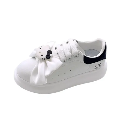 Hello Kitty White Low Top Skateboard Shoes Women's White Black