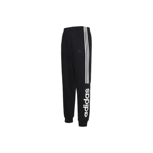 black nike spark sneaker with dots pants