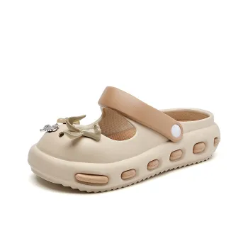 La Chapelle Clogs Women's Beige