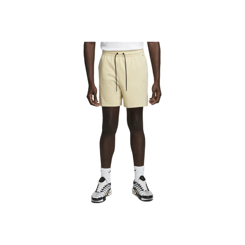 Nike Casual Shorts Men Yellow-0