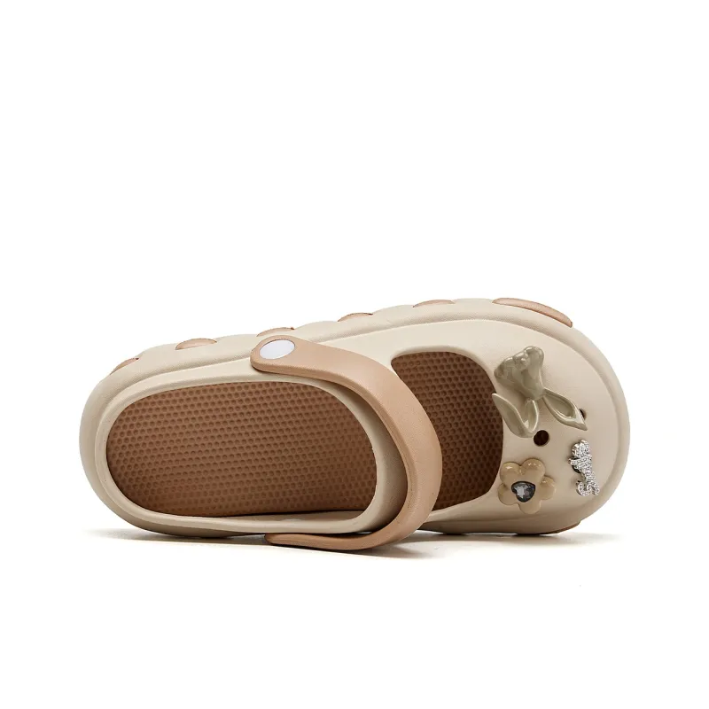La Chapelle Clogs Women's Beige-4