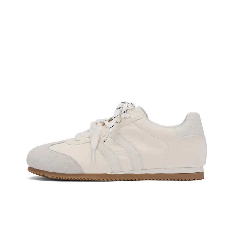 Hotwind Virtue Collection Wear resistant And Lightweight Low Top Casual Shoes Women's-0