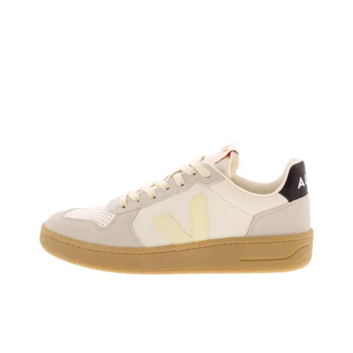 VEJA V 82 Low Top Skateboard Shoes Men's Beige