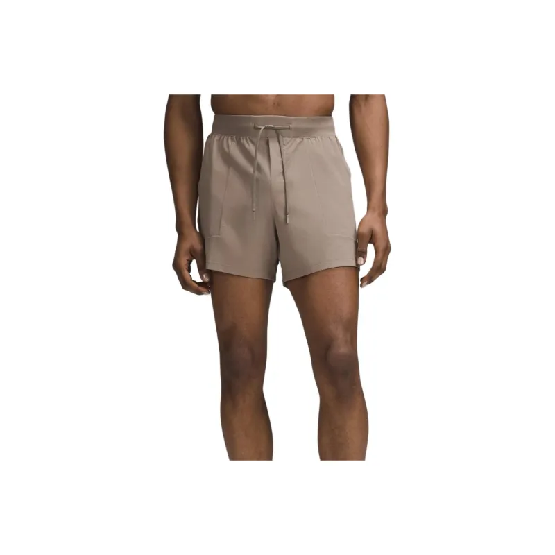 Lululemon License To Train Collection Casual Shorts 5' Men's-18