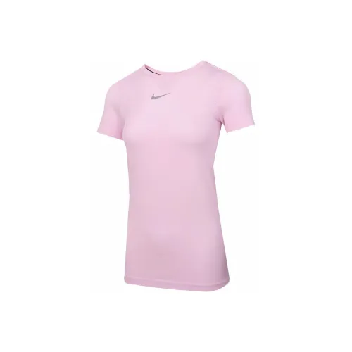 Nike Set-in Sleeve T-Shirt Women's cmax Pink