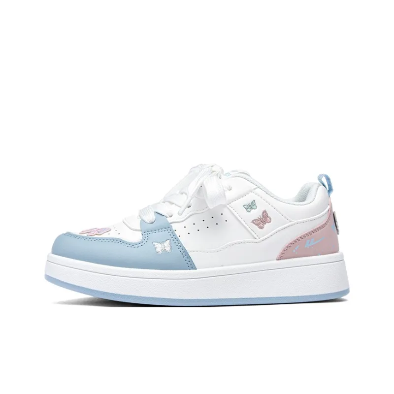 Warrior Lightweight And Breathable Low Top Skateboard Shoes Women's White Blue Pink-0