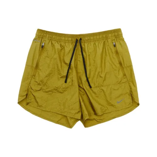 Nike Stride Vsn Division Men's Dri-FIT 5' Brief-Lined Vsn Shorts