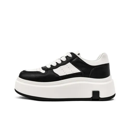 KMD Lightweight Height Increasing Low Top Skateboard Shoes Women's Black+White