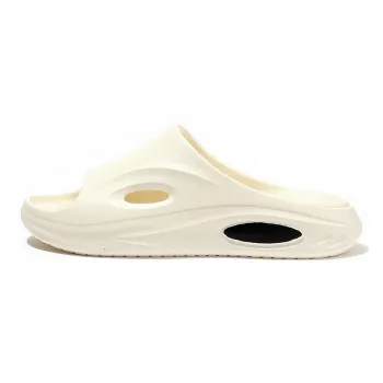 Red bean Slippers / Home Slippers