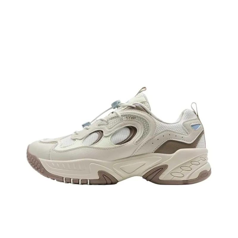 XTEP Lightweight Coverage Low Top Chunky Sneakers Women's-3