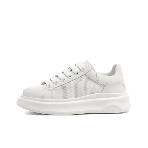 15 MINS Low Top Skateboard Shoes Women's White