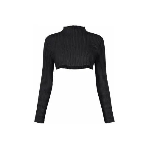 ISSEY MIYAKE Crop Tops Women's Black