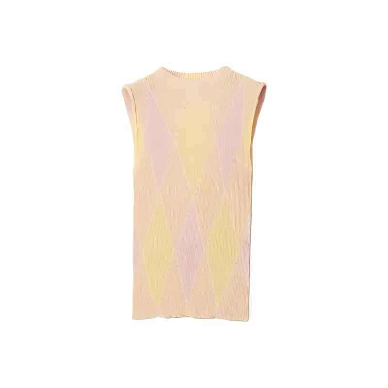 Burberry Argyle Intarsia-Knit Crewneck Sleeveess Top-0