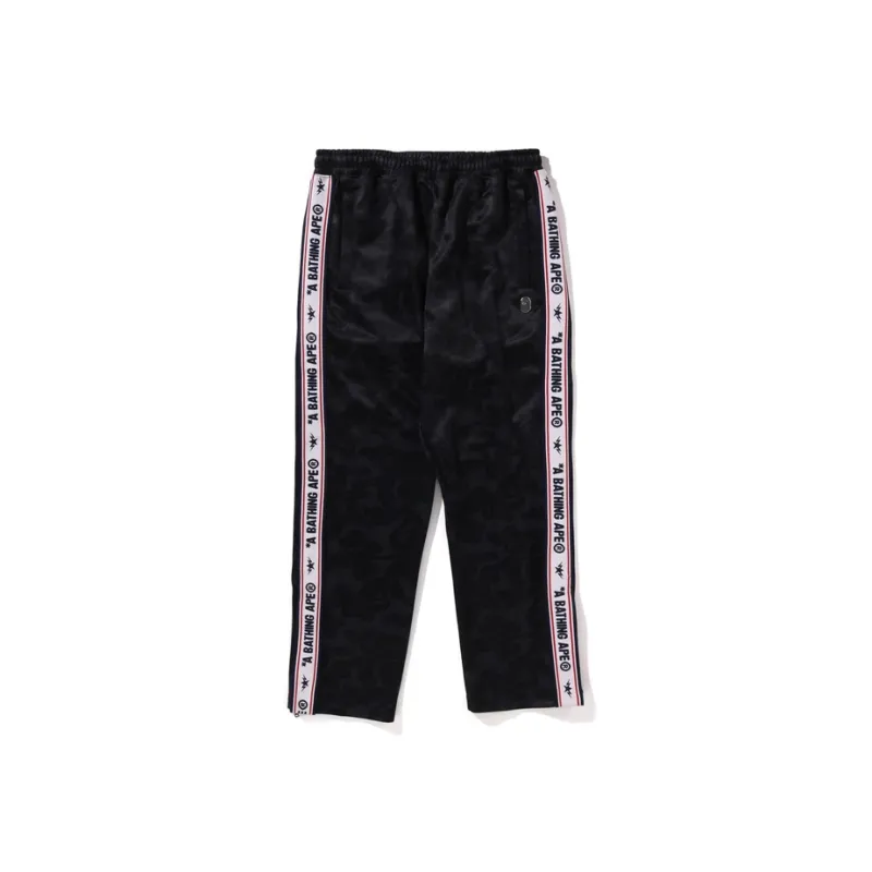 A BATHING APE Solid Camo One Point Relaxed Fit Sweatpants-4