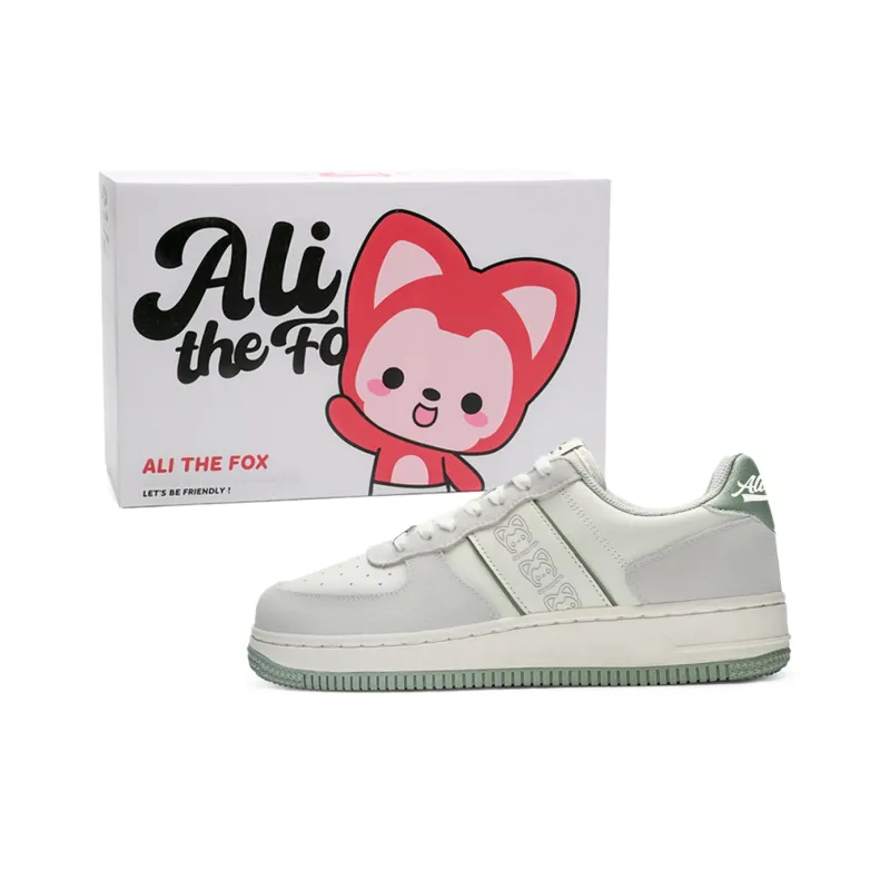 ALI THE FOX Low-Top Skateboard Shoes Women's Classic White/Hai Chang Blue-26