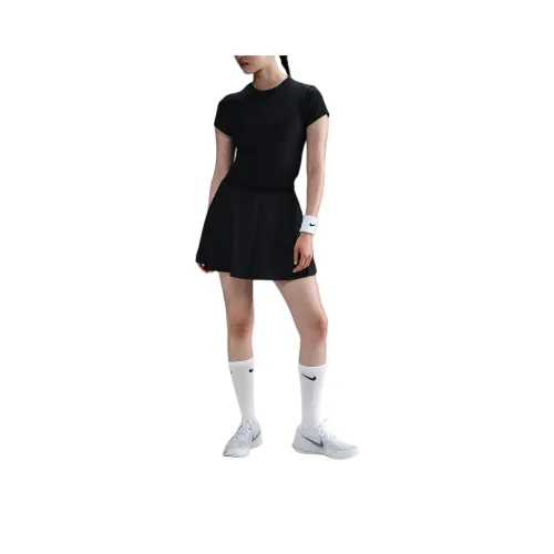 Nike Court Advantage Women's Dri FIT Short Sleeve Tennis Top