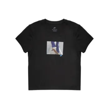 Nike Sportswear Chill Knit Women's Slim Cropped T Shirt