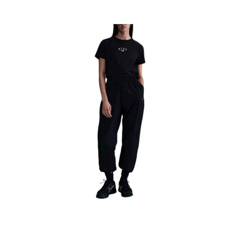 Nike Sportswear Club Regular T-Shirt Women's Black-0