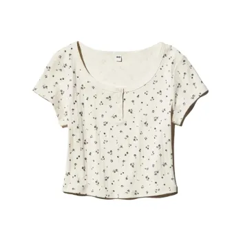 UNIQLO T Shirts Women's Ivory