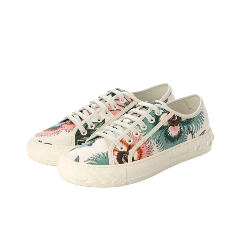 FERRAGAMO Low Top Skateboard Shoes Women's Beige Green-1