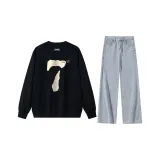 Black Sweatshirt+Blue Jeans