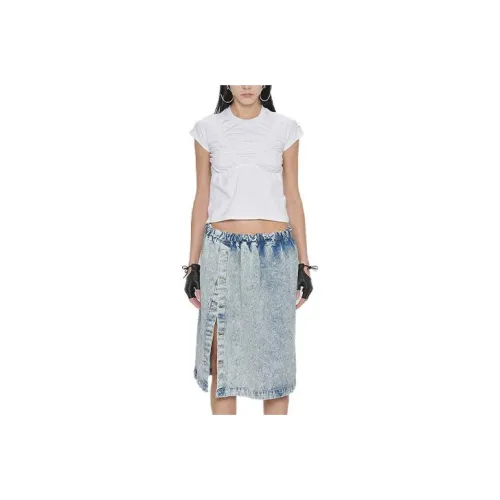 PushBUTTON T-Shirts Women's White